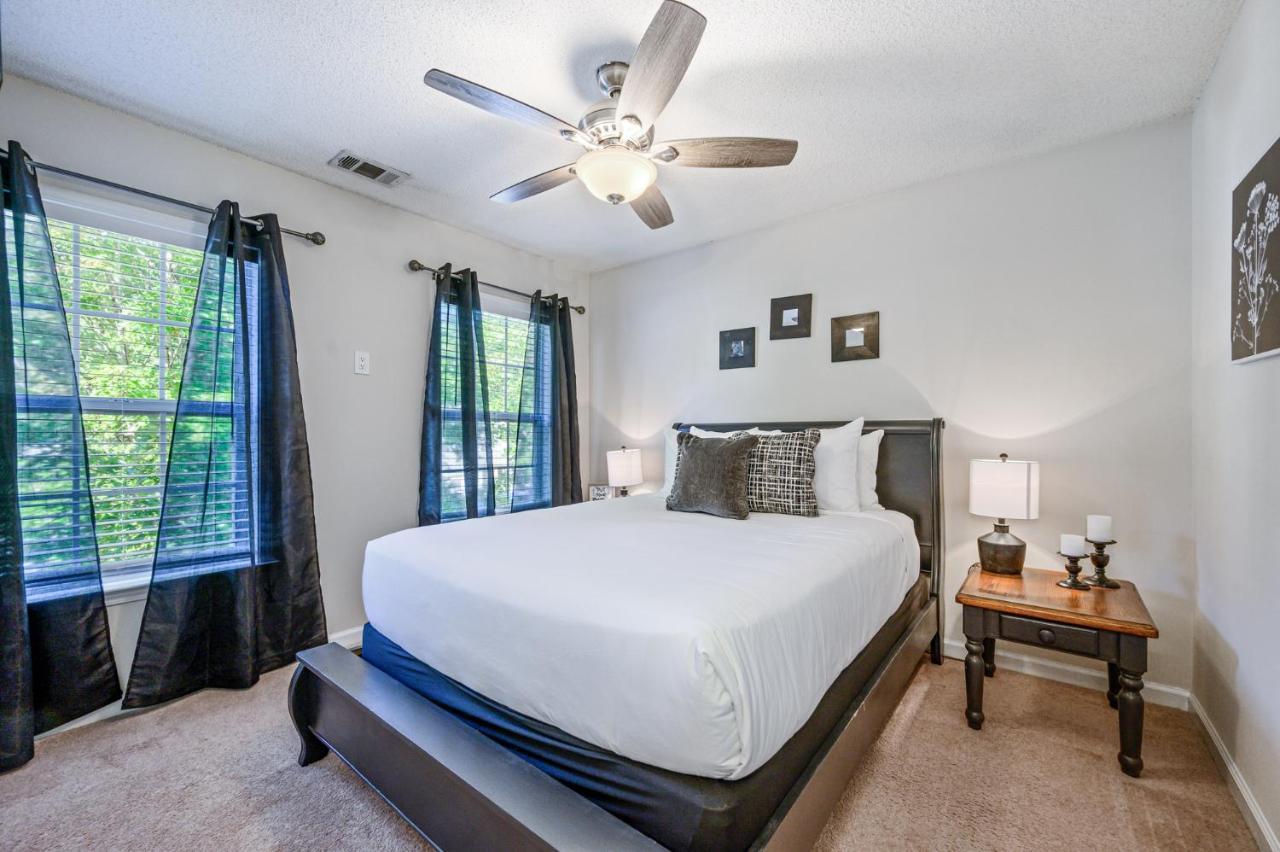 Enjoy This Amazing Home With Porch & Grill Near Dt Woodstock Esterno foto