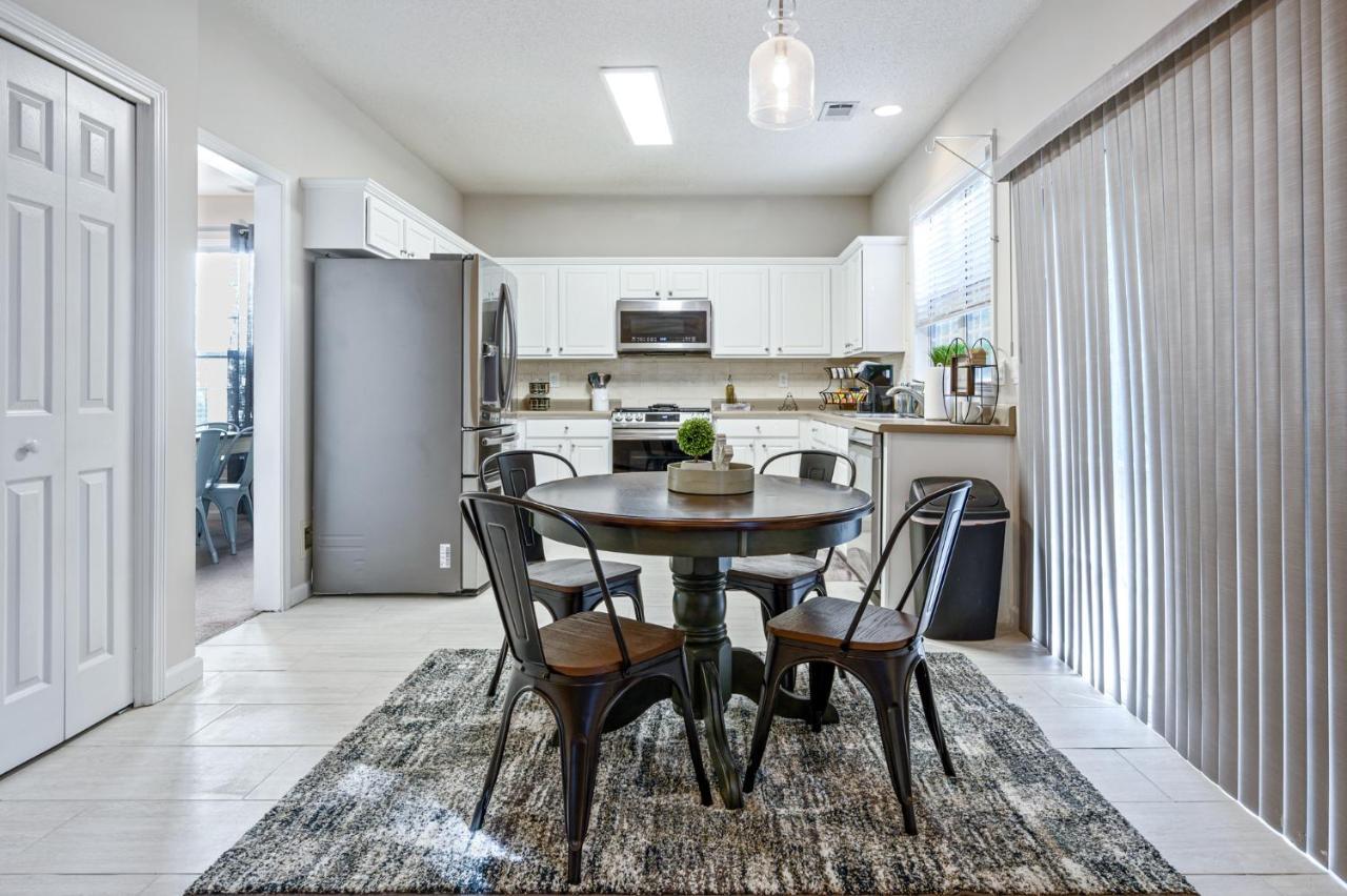 Enjoy This Amazing Home With Porch & Grill Near Dt Woodstock Esterno foto