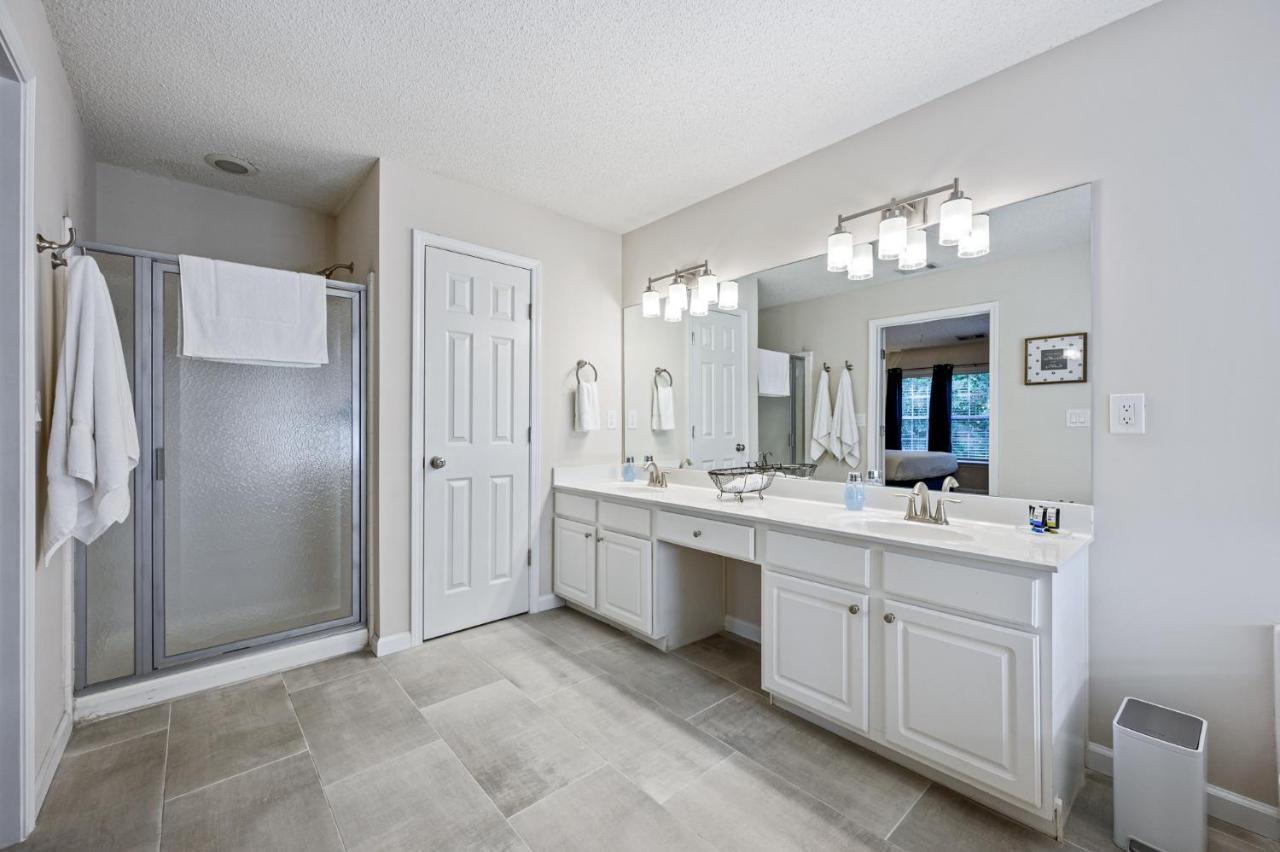 Enjoy This Amazing Home With Porch & Grill Near Dt Woodstock Esterno foto