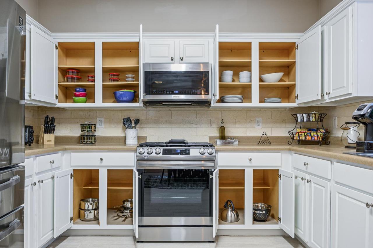 Enjoy This Amazing Home With Porch & Grill Near Dt Woodstock Esterno foto