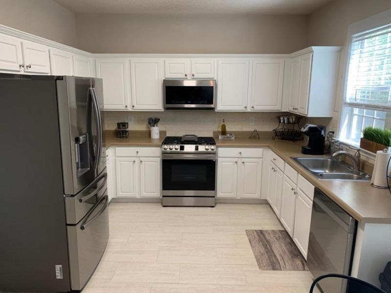 Enjoy This Amazing Home With Porch & Grill Near Dt Woodstock Camera foto
