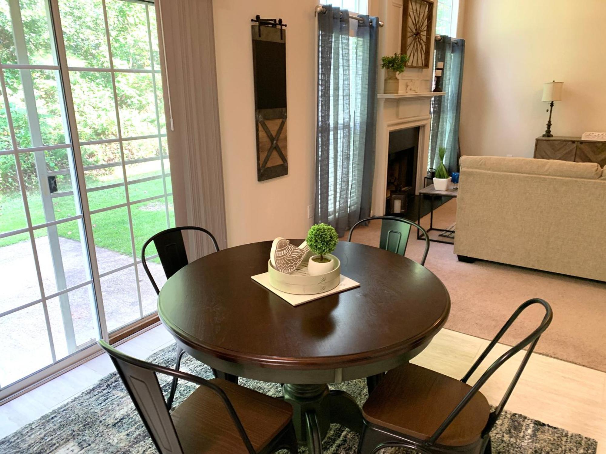 Enjoy This Amazing Home With Porch & Grill Near Dt Woodstock Camera foto